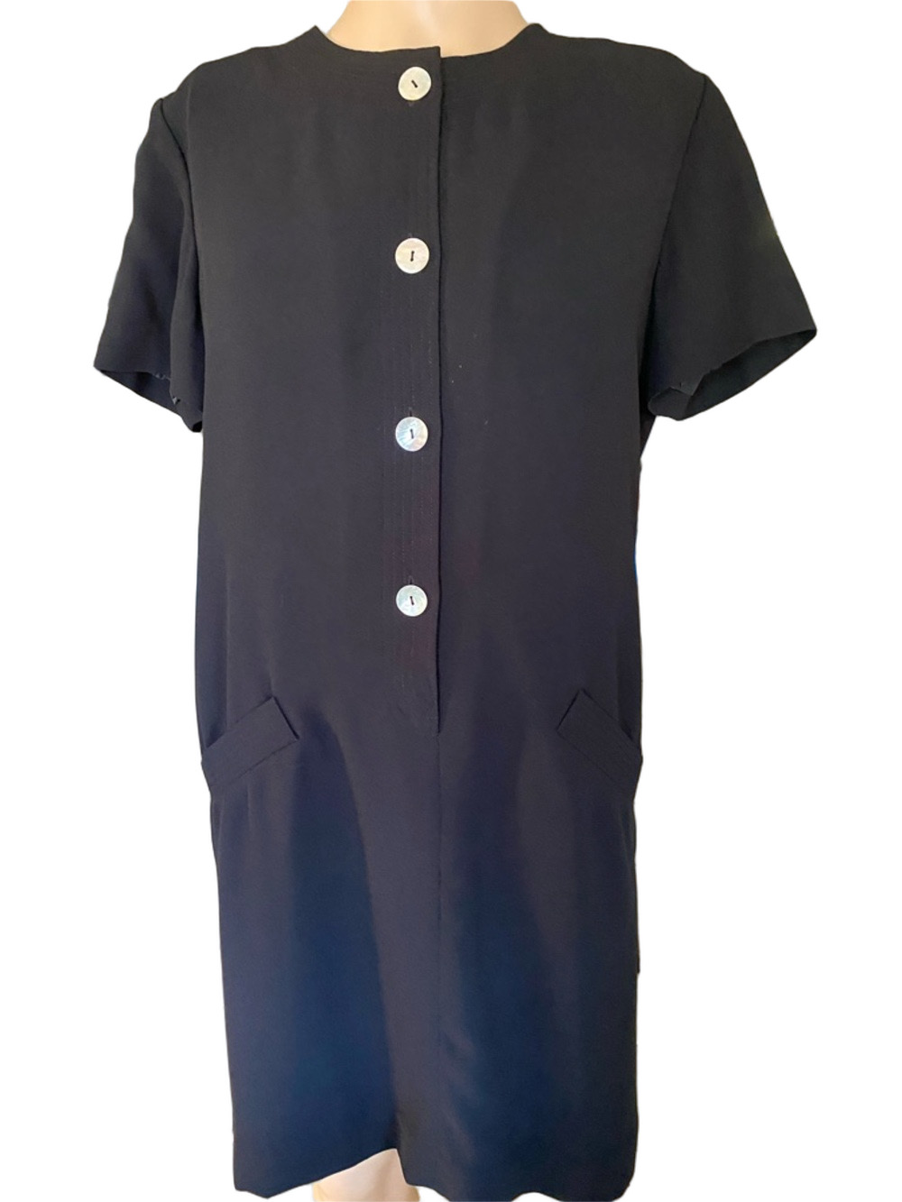 Evan Picone Black vintage Short-Sleeve Midi Dress with Contrast Buttons
